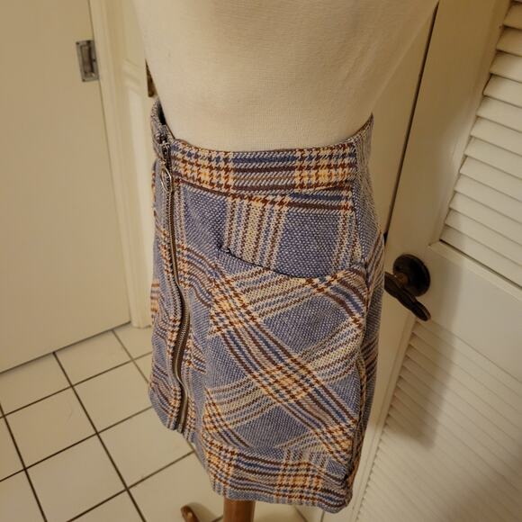 Fashion on Earth XS Plaid Tweed Mini Skirt Dark Academia Zip Front Pockets - Picture 4 of 7